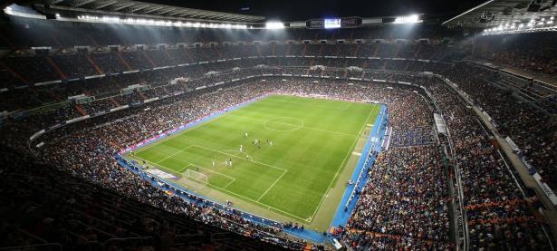 塔图姆重返赛场，刷新纪录首场状态出色，湖人观众沸腾！再创辉煌时刻