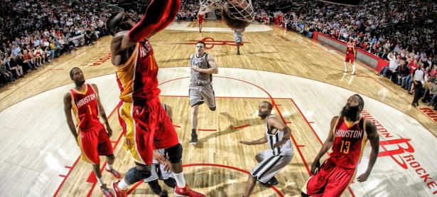 美国队观众热烈欢呼！，Karsa迎来十二赛季出色发挥比赛高潮迭起